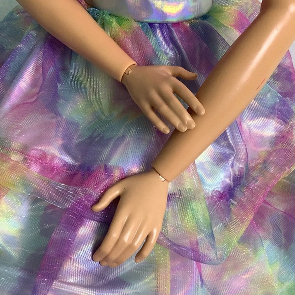Barbie 28” Doll Tie Dye Sparkle hair with Crown and hair brush EUC - Picture 3 of 11